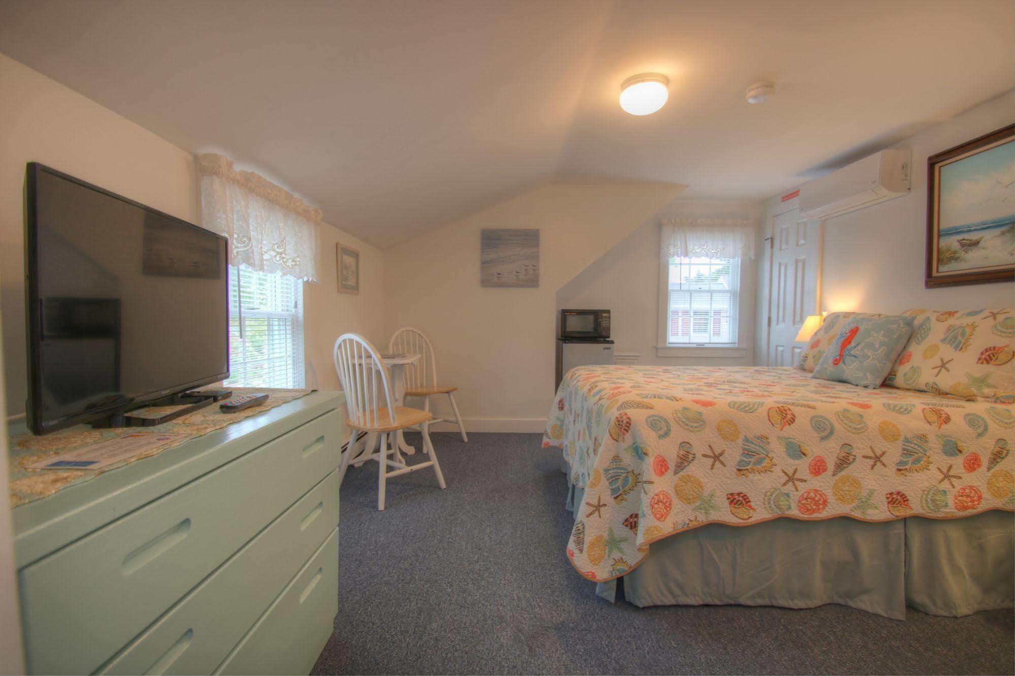 The Tern Inn Bed & Breakfast And Cottages West Harwich Экстерьер фото