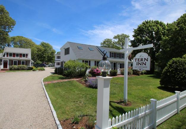 The Tern Inn Bed & Breakfast And Cottages West Harwich Экстерьер фото